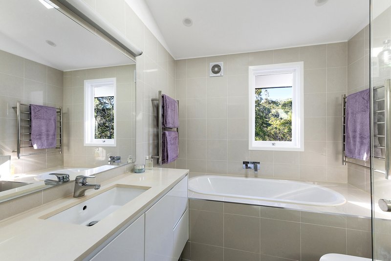 Photo - 36 Burraneer Avenue, St Ives NSW 2075 - Image 11