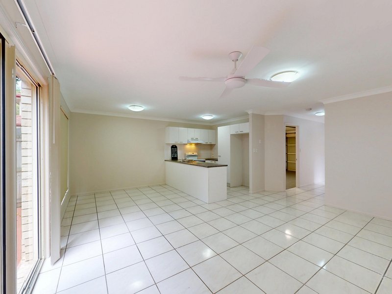 Photo - 3/6 Butcher Avenue, Lawnton QLD 4501 - Image 3