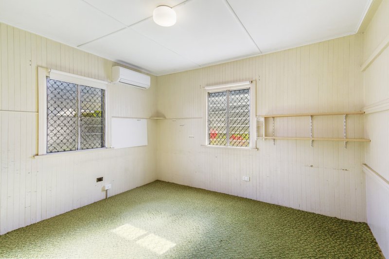 Photo - 36 Butler Street, Tewantin QLD 4565 - Image 11