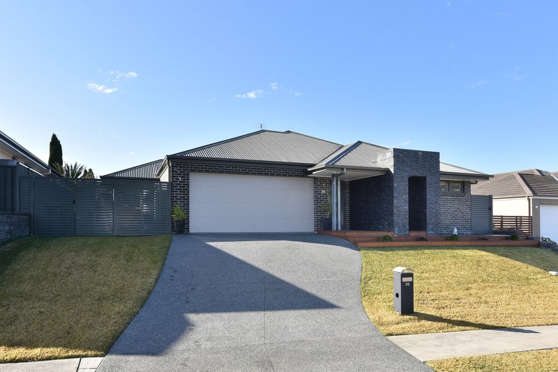 Photo - 36 Calancra Avenue, Cameron Park NSW 2285 - Image 17