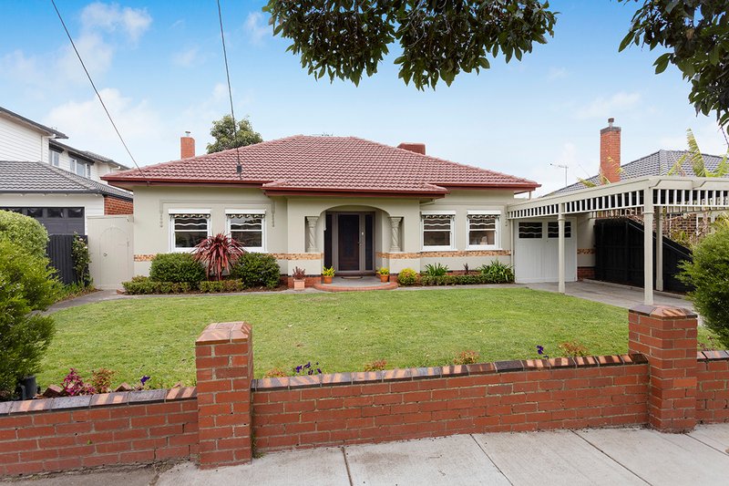 36 Calembeena Avenue, Hughesdale VIC 3166