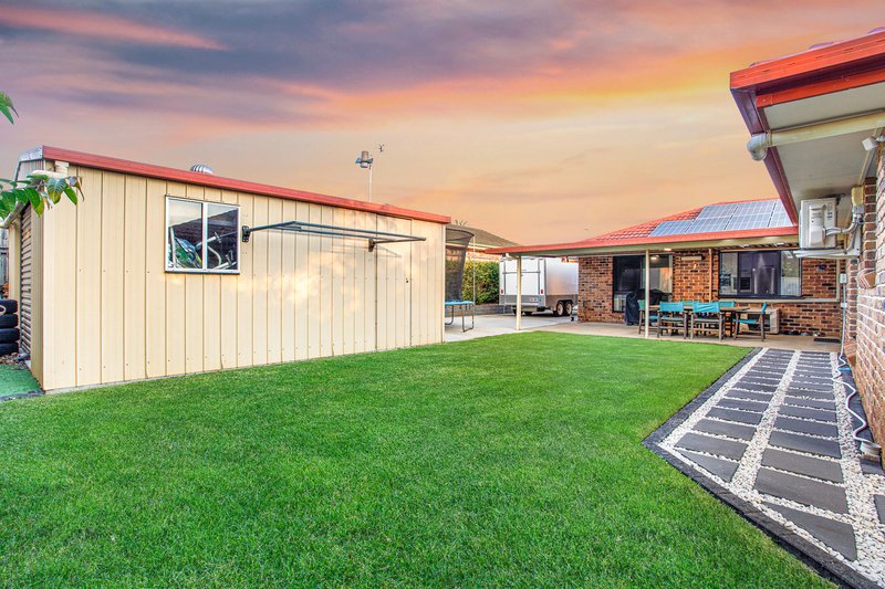 Photo - 36 Camarsh Drive, Murrumba Downs QLD 4503 - Image 5