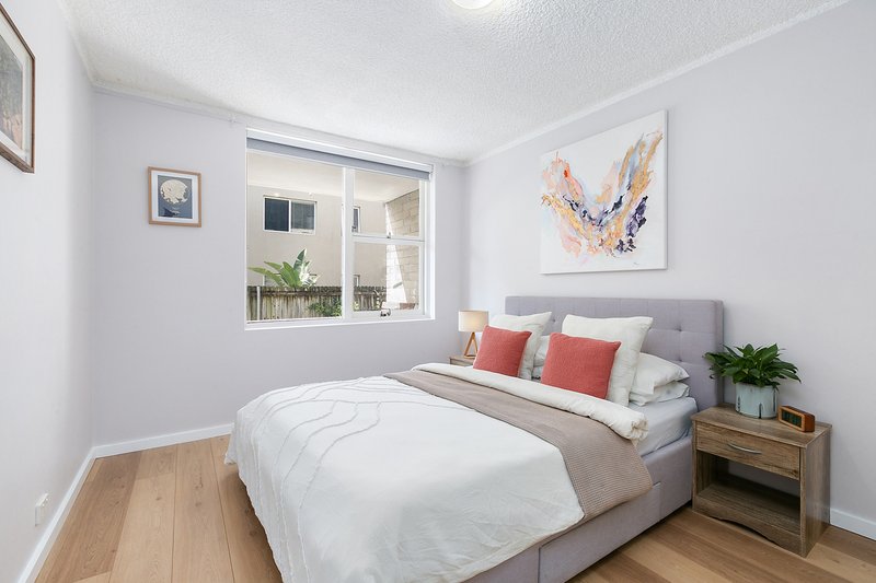 Photo - 3/6 Campbell Parade, Manly Vale NSW 2093 - Image 5