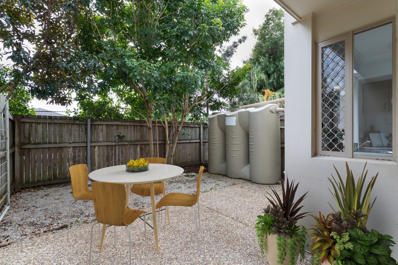 Photo - 3/6 Canton Court, Manly West QLD 4179 - Image 11