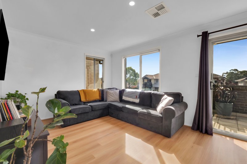 Photo - 36 Carlton Road, Campbelltown NSW 2560 - Image 4