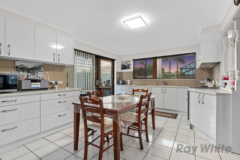 Photo - 36 Carnaby Street, Macgregor QLD 4109 - Image 3