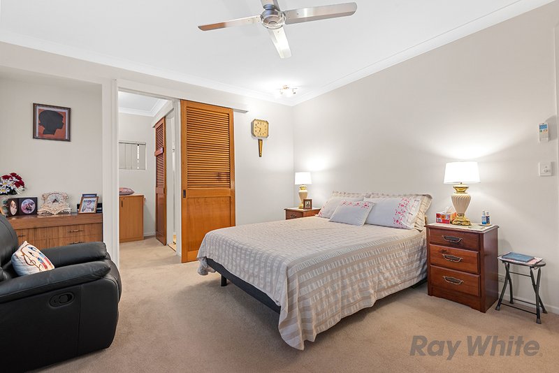 Photo - 36 Carnaby Street, Macgregor QLD 4109 - Image 11