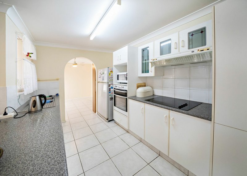 Photo - 36 Carrabeen Drive, Old Bar NSW 2430 - Image 5