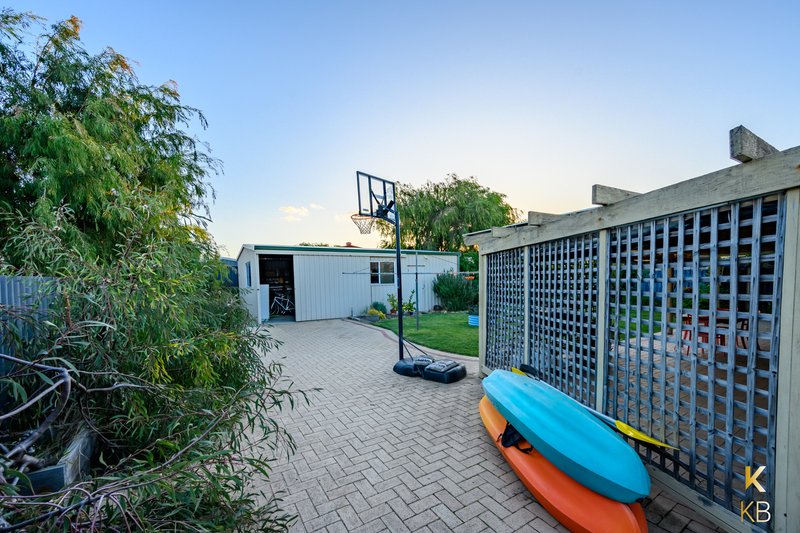 Photo - 36 Chalmers Ave , Waikiki WA 6169 - Image 21