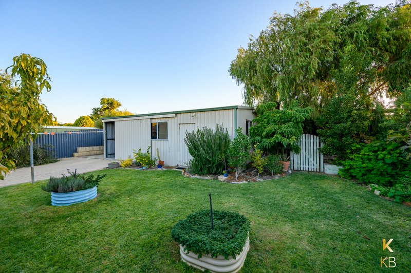 Photo - 36 Chalmers Ave , Waikiki WA 6169 - Image 23