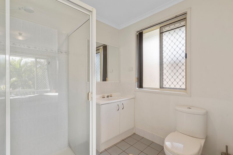 Photo - 36 Chesterfield Crescent, Kuraby QLD 4112 - Image 13