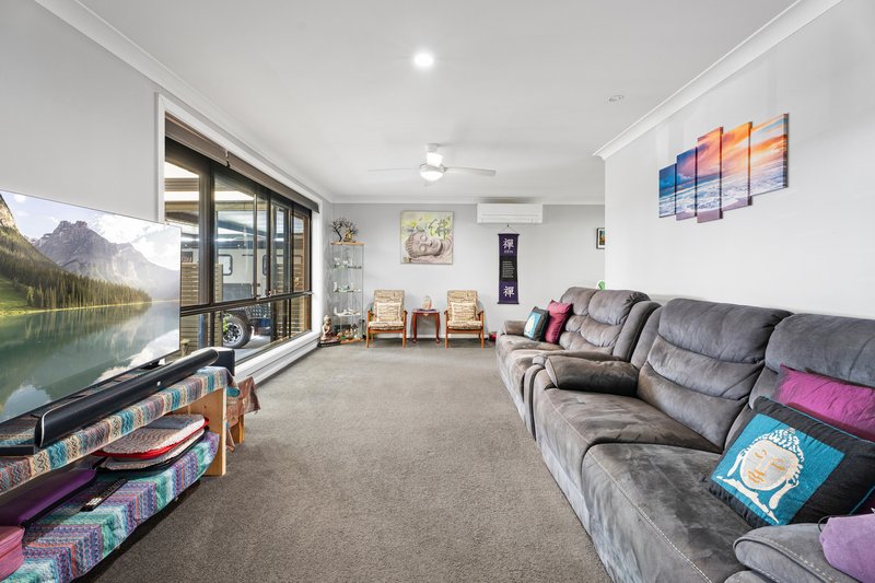 Photo - 36 Chesterfield Road, South Penrith NSW 2750 - Image 3