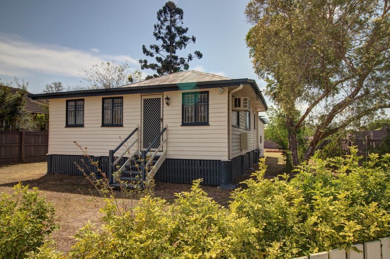 Photo - 36 Chubb Street, One Mile QLD 4305 - Image 2