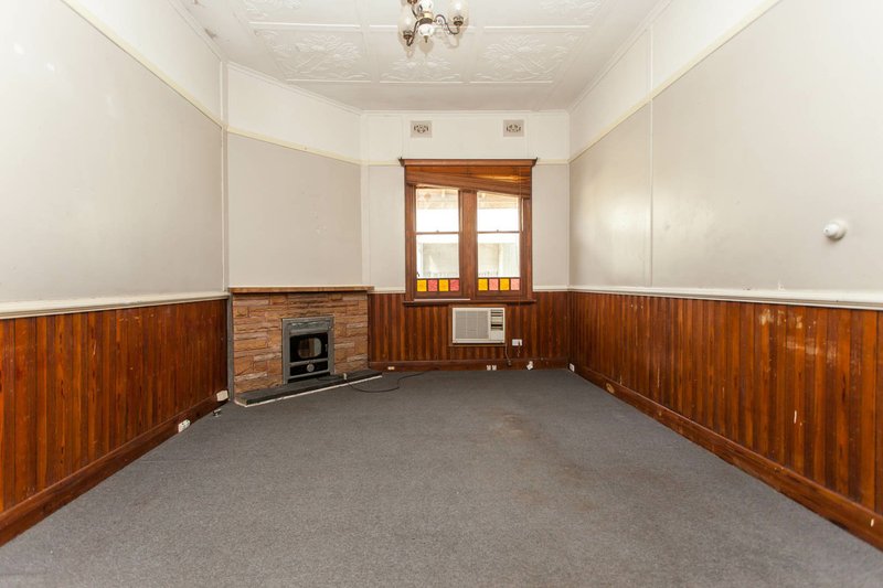 Photo - 36 Church Street, Cessnock NSW 2325 - Image 4