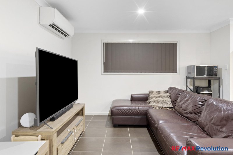 Photo - 36 Clermont Street, Holmview QLD 4207 - Image 7