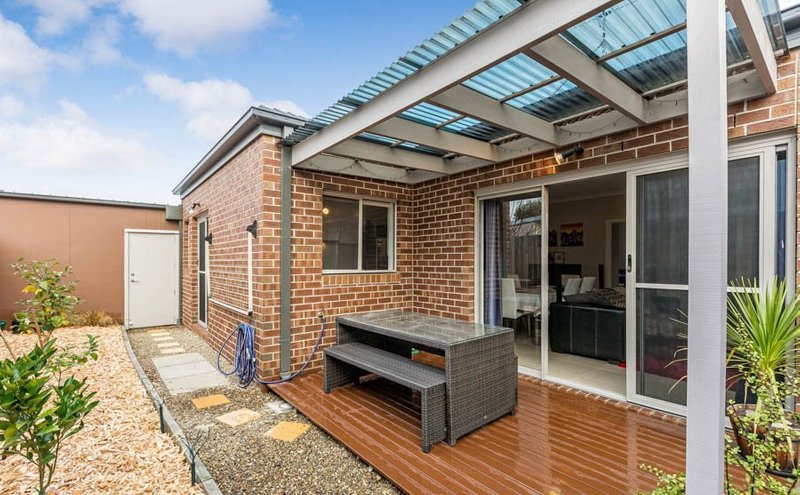 Photo - 3/6 Collins Avenue, Altona North VIC 3025 - Image 5
