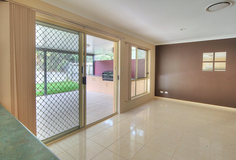 Photo - 36 Columbus Place, Forest Lake QLD 4078 - Image 4