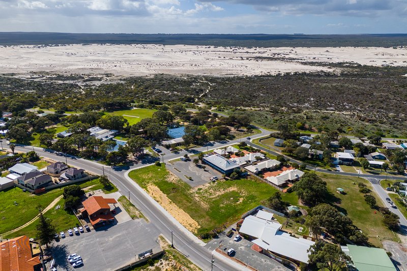 Photo - 3/6 Cray Street, Lancelin WA 6044 - Image 19