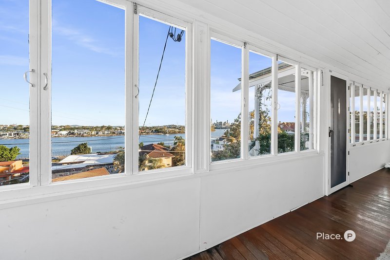 Photo - 36 Crescent Road, Hamilton QLD 4007 - Image 5