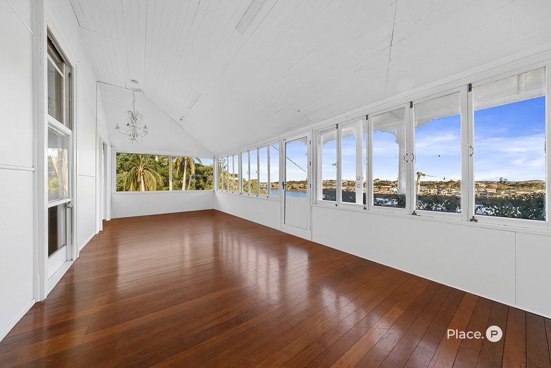 Photo - 36 Crescent Road, Hamilton QLD 4007 - Image 7