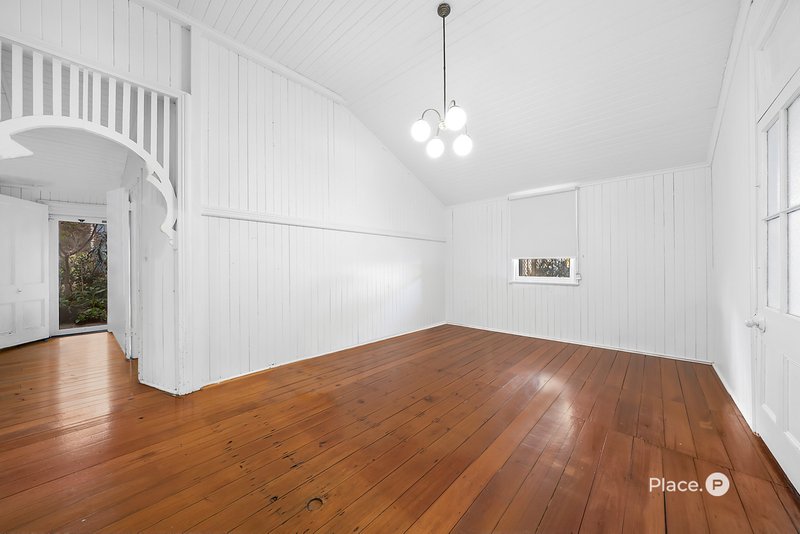 Photo - 36 Crescent Road, Hamilton QLD 4007 - Image 9