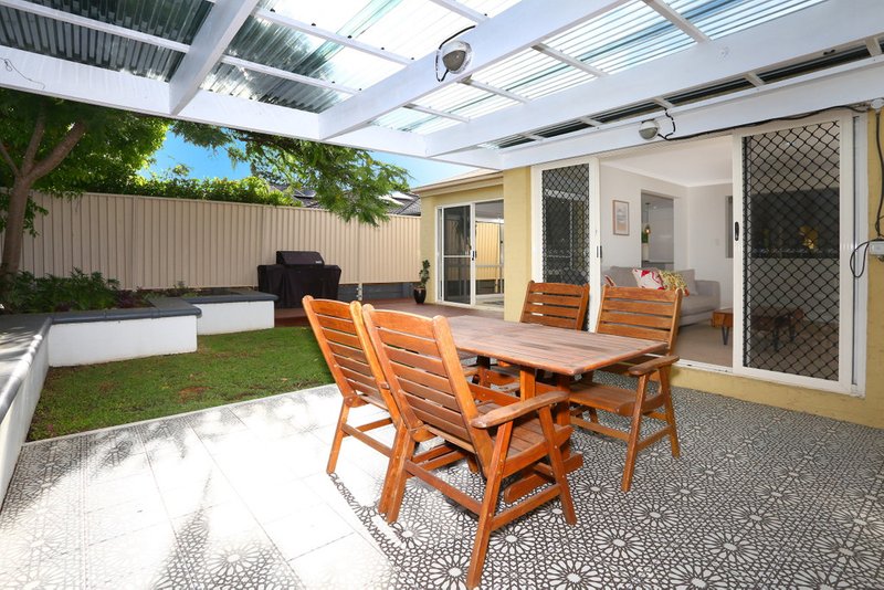 Photo - 36 Crestwood Drive, Molendinar QLD 4214 - Image 8