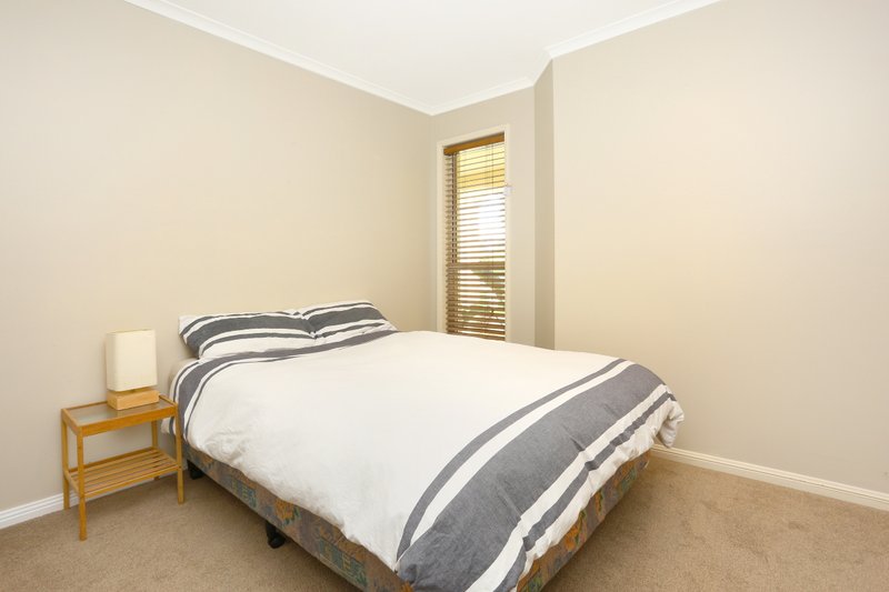 Photo - 36 Crestwood Drive, Molendinar QLD 4214 - Image 18