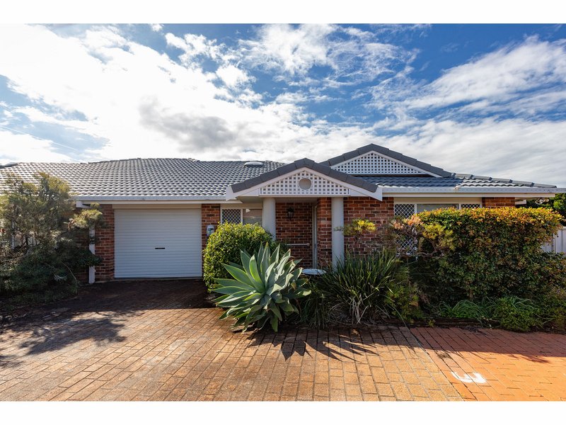 Photo - 3/6 Cross Street, Forster NSW 2428 - Image 2