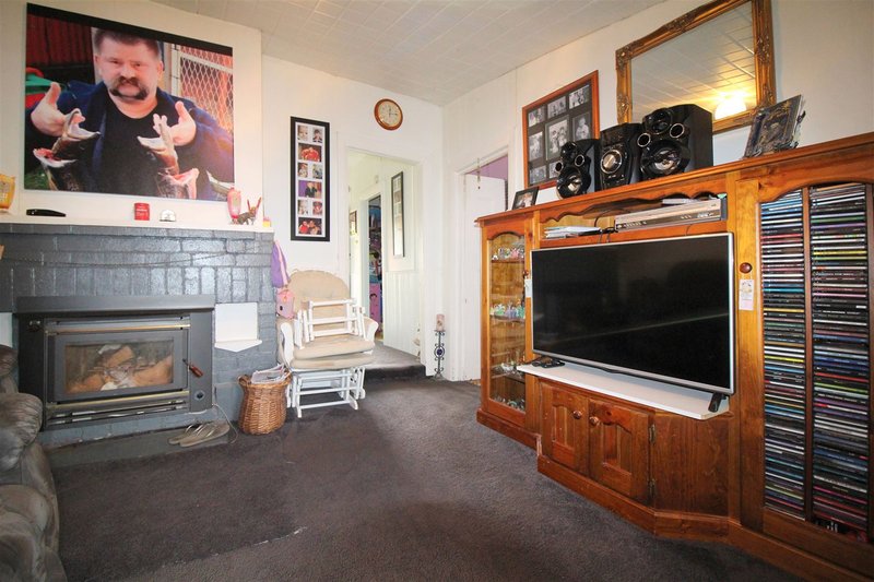 Photo - 36 Cutten Street, Queenstown TAS 7467 - Image 2