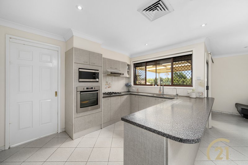 Photo - 36 Dalbertis Street, Abbotsbury NSW 2176 - Image 3