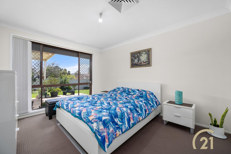 Photo - 36 Dalbertis Street, Abbotsbury NSW 2176 - Image 6