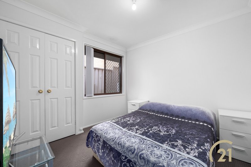 Photo - 36 Dalbertis Street, Abbotsbury NSW 2176 - Image 7