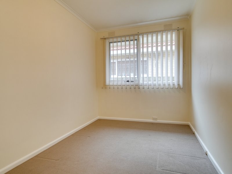 Photo - 36 Dalgety Street, Dandenong VIC 3175 - Image 8