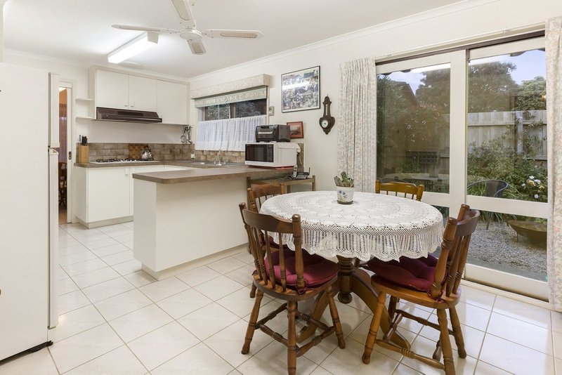 Photo - 36 Dava Drive, Mornington VIC 3931 - Image 8