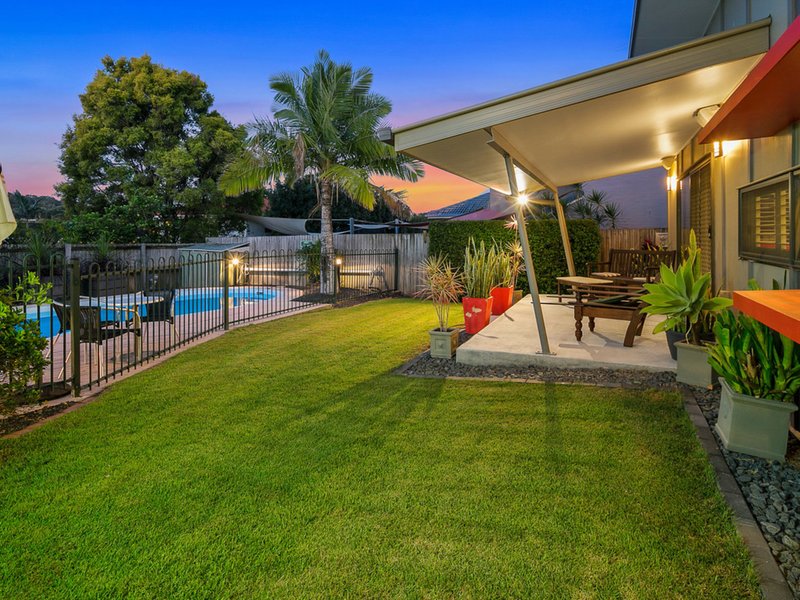 Photo - 36 Delaney Circuit, Carindale QLD 4152 - Image 19