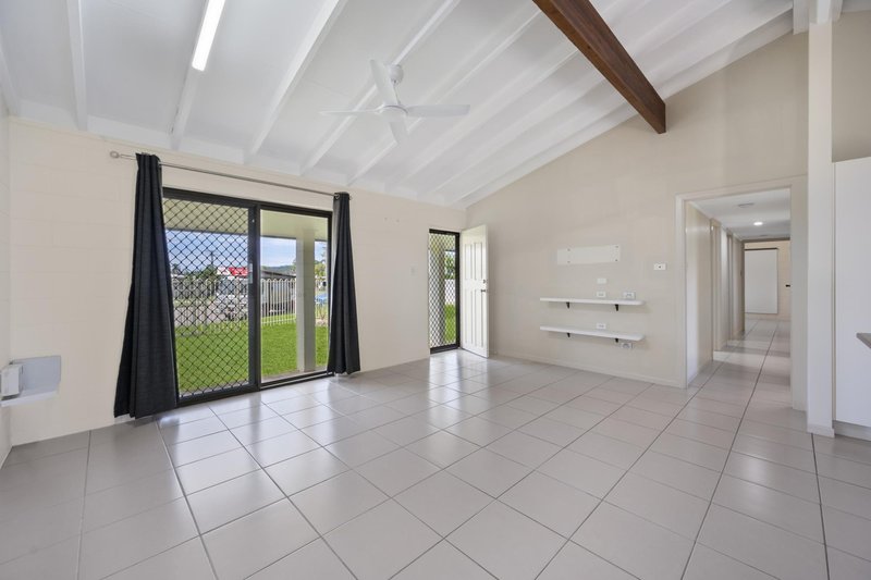 Photo - 36 Deloraine Street, Thuringowa Central QLD 4817 - Image 3