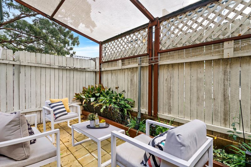 Photo - 3/6 Derwent Street, South Hurstville NSW 2221 - Image 6