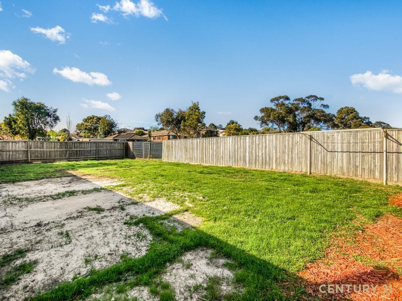 Photo - 36 Devine Drive, Pakenham VIC 3810 - Image 11