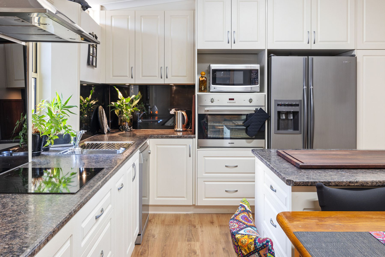 7-bedroom house at 36 Dicksons Road, Pentland Hills, VIC 3341, Moorabool, Victoria