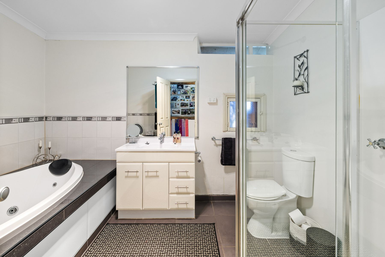 7-bedroom house at 36 Dicksons Road, Pentland Hills, VIC 3341, Moorabool, Victoria