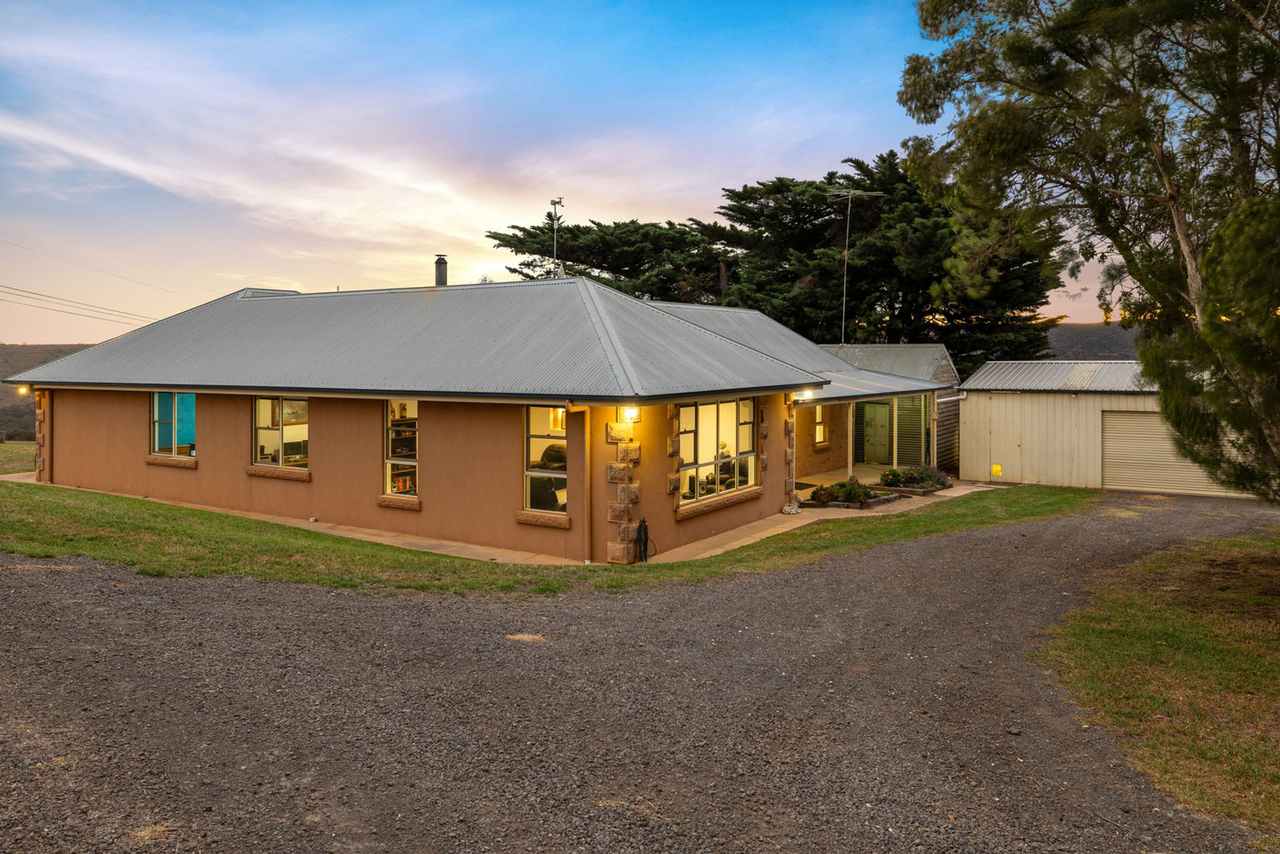 7-bedroom house at 36 Dicksons Road, Pentland Hills, VIC 3341, Moorabool, Victoria