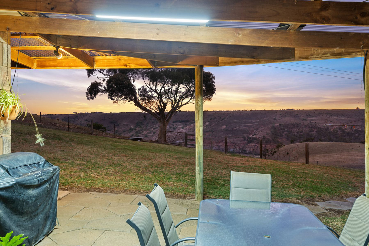 7-bedroom house at 36 Dicksons Road, Pentland Hills, VIC 3341, Moorabool, Victoria