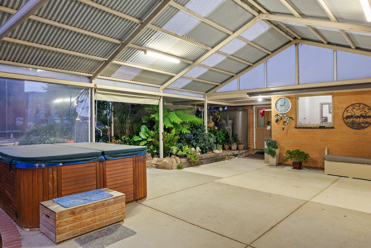 7-bedroom house at 36 Dicksons Road, Pentland Hills, VIC 3341, Moorabool, Victoria