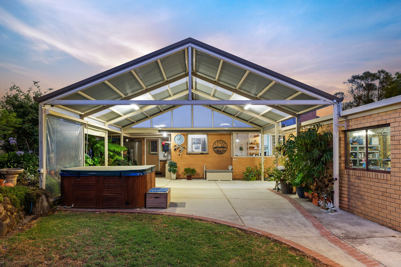 7-bedroom house at 36 Dicksons Road, Pentland Hills, VIC 3341, Moorabool, Victoria