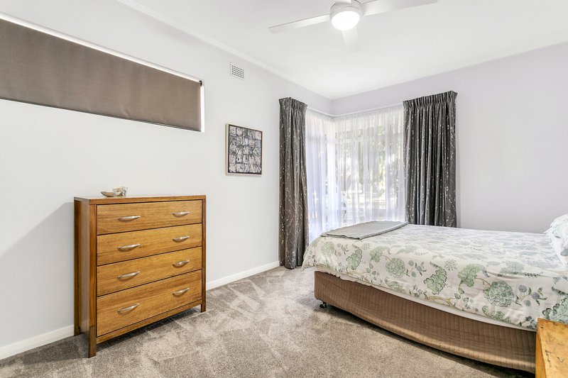 Photo - 36 Dinwoodie Avenue, Clarence Gardens SA 5039 - Image 12