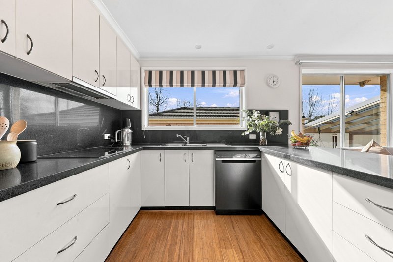 Photo - 36 Dixon Drive, Holder ACT 2611 - Image 5