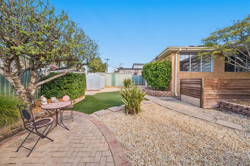 Photo - 36 Dixon Drive, Holder ACT 2611 - Image 6