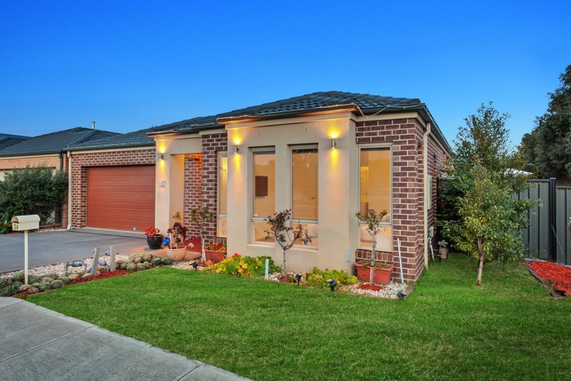 Photo - 36 Domain Way, Craigieburn VIC 3064 - Image 23