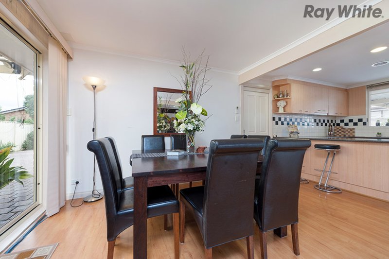 Photo - 36 Dongola Rd , Keilor Downs VIC 3038 - Image 3