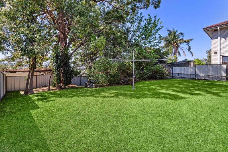 Photo - 36 Edgeworth Avenue, Kanahooka NSW 2530 - Image 16